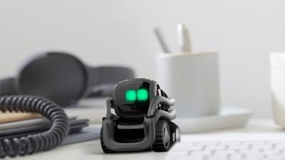 Why Vector The Robot Should Be On Your Christmas Gift List