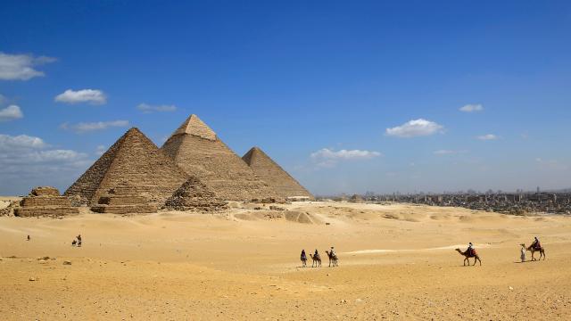 Egyptian Officials Are Pissed About An Alleged Nude Photoshoot On The Great Pyramid