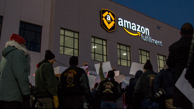 Hundreds March On Amazon Fulfillment Center In Minnesota