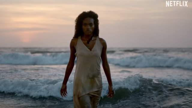 Watch The Trailer For Siempre Bruja, A Netflix Show About A Witch Outside Of Time