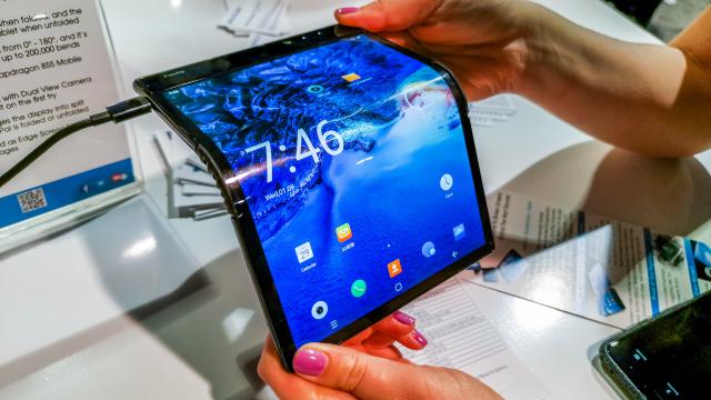 Inward-Folding Foldables Are Better Than Outward-Folding Foldables, Says Samsung