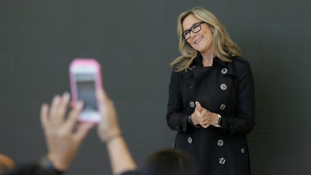 Apple’s Retail And Online Stores Chief, Angela Ahrendts, To Leave By April