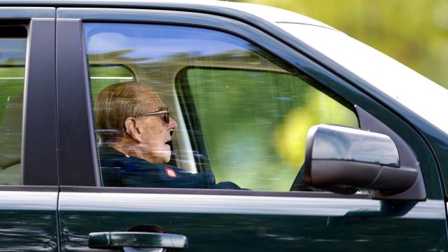 Prince Philip Gives Up Licence, Can Still Fang It On Royal Grounds