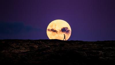 How To Photograph Tonight’s Supermoon