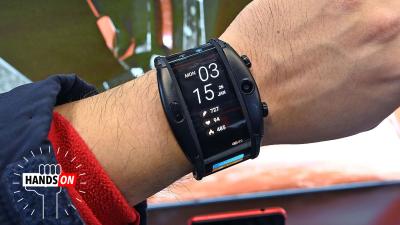 This Bendy Smartphone-Watch Hybrid Actually Isn’t As Silly As It Looks