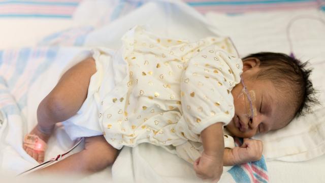 New Wireless Sensors Let Premature Infants Get More Cuddles