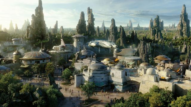 Star Wars: Galaxy’s Edge Has Its Opening Dates, With Some Fine Print