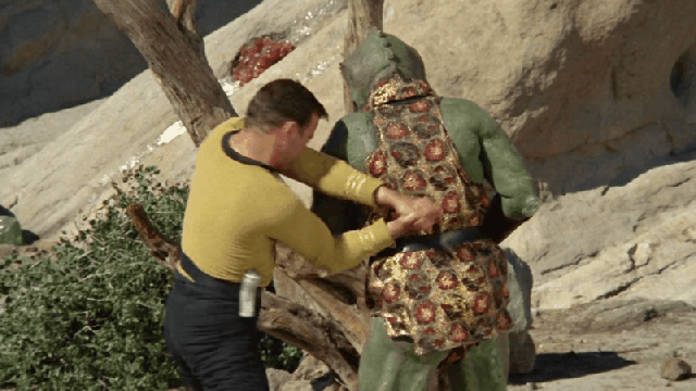 Star Trek’s Most Infamous Fistfight Is Still The Purest Celebration Of Captain Kirk