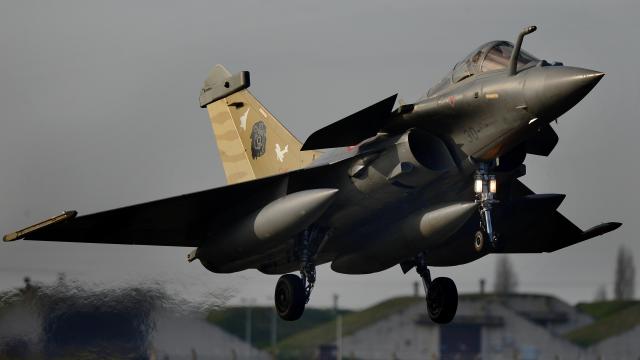 Civilian On Fly-Along Accidentally Ejected From Fighter Jet