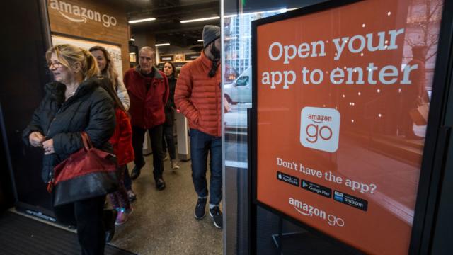 Amazon’s Cashless Stores To Begin Accepting Cash
