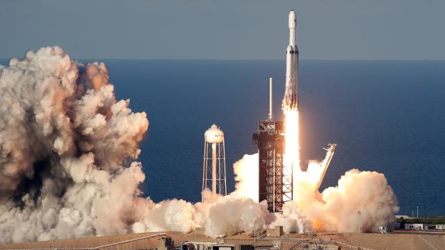SpaceX Cleared To Fly Nearly 1,600 Internet-Beaming Satellites At A Lower Orbit