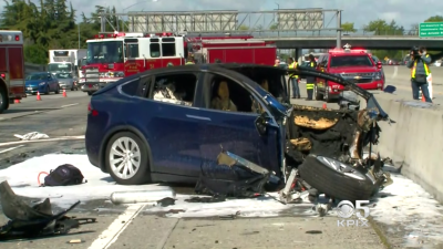 Tesla Autopilot Malfunction Caused Crash That Killed Apple Engineer, Lawsuit Alleges
