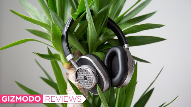 Master & Dynamic’s Noise-Cancelling Headphones Beat Sony In Two Important Ways