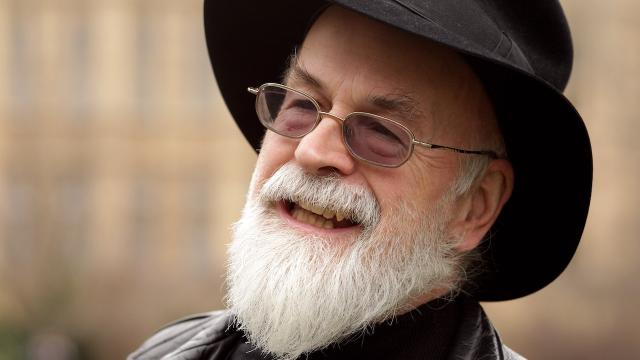 Terry Pratchett Predicted The Rise Of Nazis Online During An Interview With Bill Gates In 1995