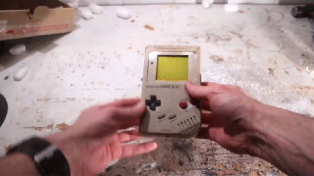 Watching Someone Restore A Filthy Game Boy To Its Original Pristine Condition Is Soothing For The Soul