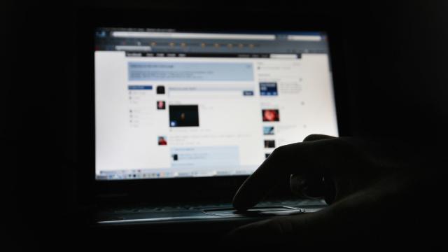In Troubling Experiment, UK University To Monitor Students’ Social Media To Prevent Suicide