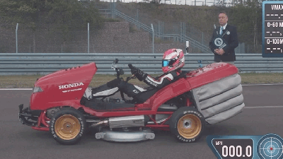 The World’s Fastest Lawn Mower Can Get To 160km/h Faster Than A McLaren F1