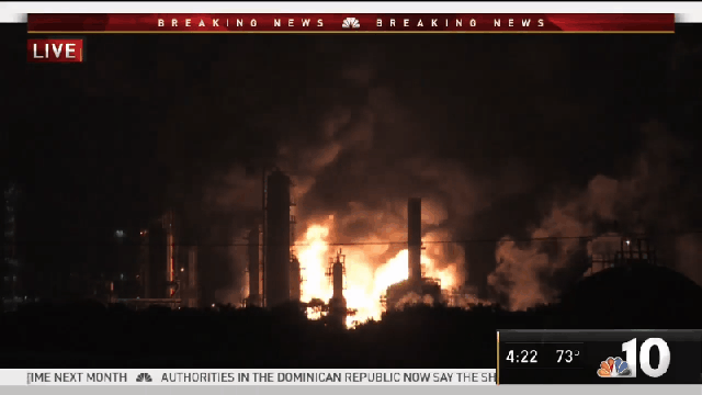 Fire At Oil Refinery In U.S. Causes Massive Explosions