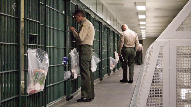 These US Prisons Are Banning Books That Teach Inmates How To Code