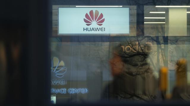 Now We Know What The Hell Is Going On With Huawei, Sort Of