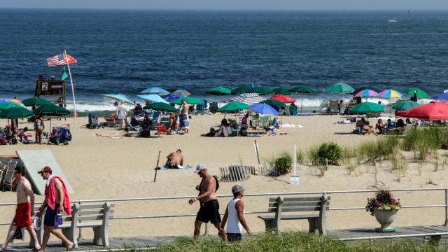 U.S. Beaches Are So Full Of Sewage Pollution, They’re Often Unsafe For Swimming, New Report Finds
