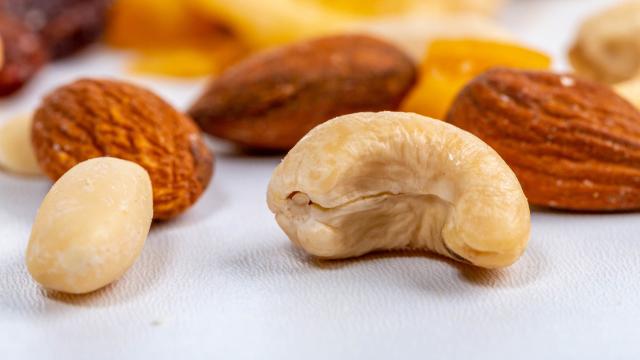 Sex Is Better For Men Who Eat Nuts, Says Study Funded By Big Nut