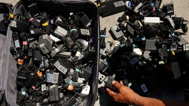 Doctors Warn Of Fires Caused By Generic Phone Chargers