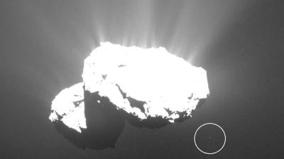 Astrophotographer Discovers A Tiny ‘Churymoon’ Around Famous Comet