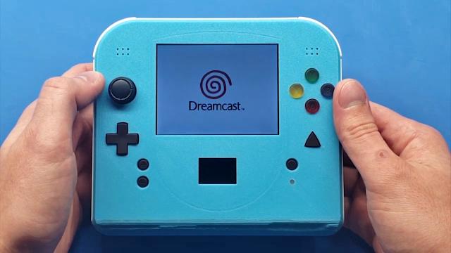 I’ll Take This Custom Handheld Sega Dreamcast Over The Switch Lite Any Day