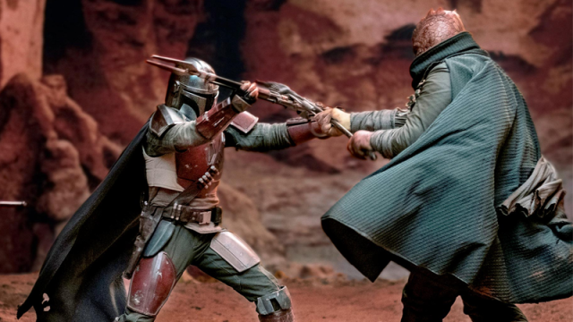 The Mandalorian Gets Up Close And Personal With Some Trandoshans In A New Image