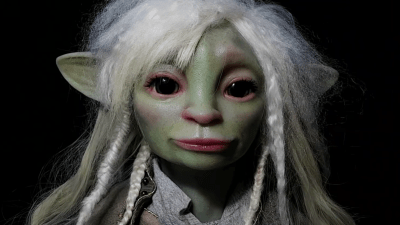 Watch As A Sculptor Perfectly Captures Deet From The Dark Crystal: Age Of Resistance
