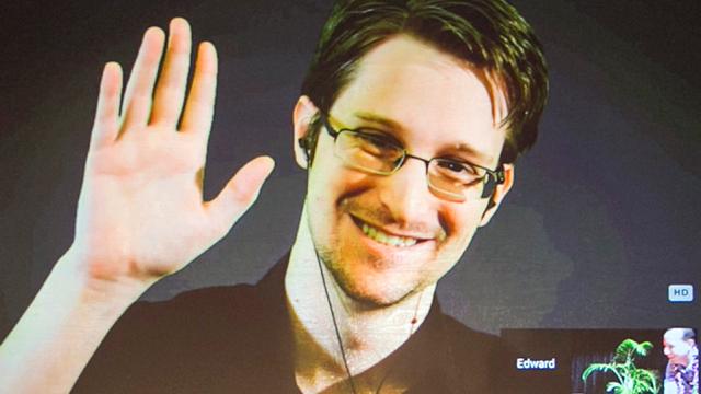U.S. Department Of Justice Sues For All Of Edward Snowden’s Book Profits