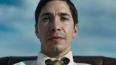 Justin Long’s Time-Travel Psychedelic Trip The Wave Almost Feels Like A Ride Well Taken