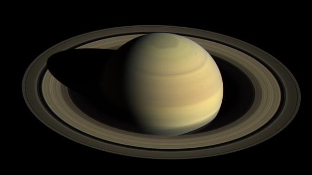 Whoa, Astronomers Just Found 20 New Moons Around Saturn