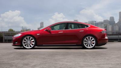 Door Handles Blamed For Driver’s Death In Tesla Model S Fire