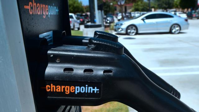 Google Maps May Soon Allow You To Pay For EV Charging