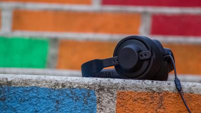 The Best Music Streaming Services If You Don’t Want To Pay A Dime