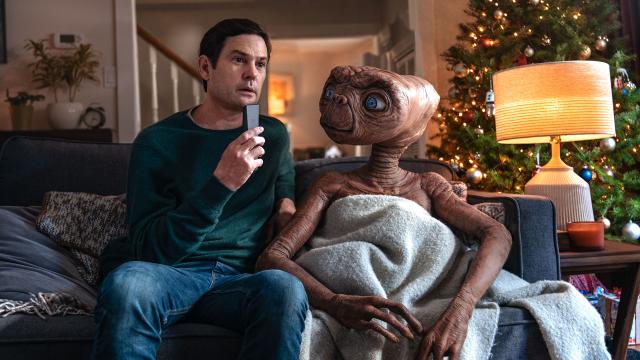 E.T. And The Real, Grown-Up Elliott Reunite… In A Commercial?