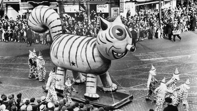 These Old Macy’s Thanksgiving Day Parade Floats Will Murder You In Your Sleep