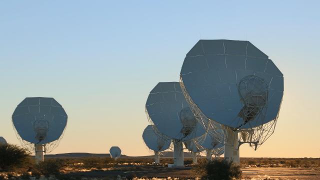 New Type Of Star System? Mysterious Radio Signal Puzzles Astronomers