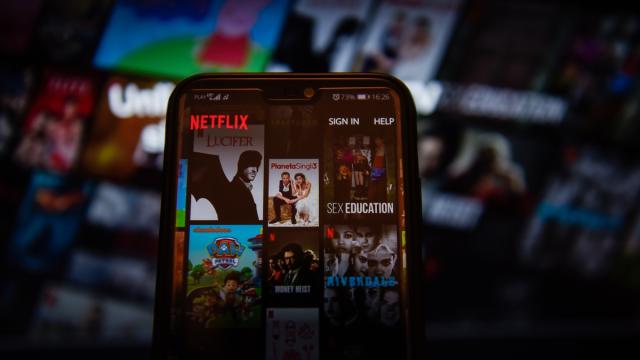 How Netflix’s New Smart Downloads Feature Works