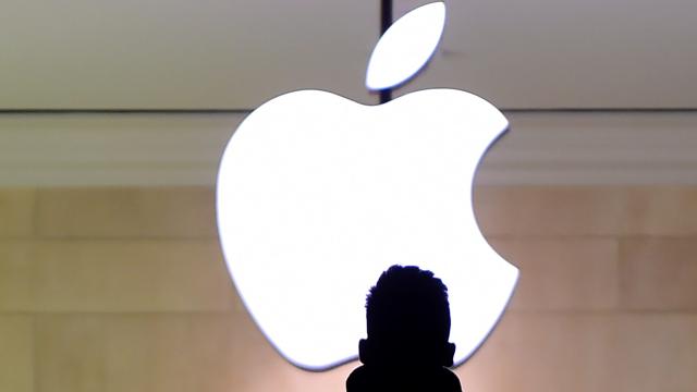 Apple Sues Former Chip Designer, Who Says Apple Also Spied On His Texts