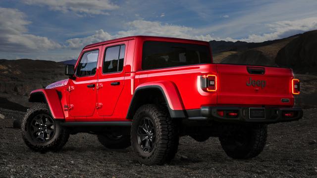 Jeep Will Electrify Its Entire Lineup By 2022, Make ‘On-Road’ Vehicles: Report