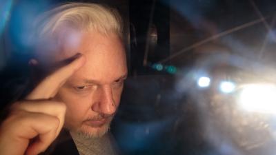 More Than 100 Doctors Call For Australia To Rescue Julian Assange From UK Prison