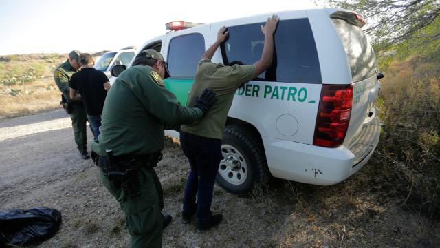 Trump Admin Plan To Collect DNA From Detained Migrants, Asylum Seekers Will Begin Soon