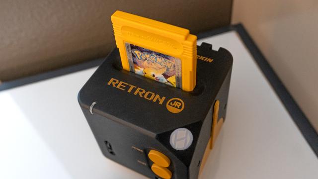 The RetroN Jr. Lets You Play All Your Tiny Game Boy Games On Your Giant HDTV