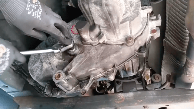 If You Want To Learn How To Fix Cars, Small DIY YouTube Channels Are A Godsend