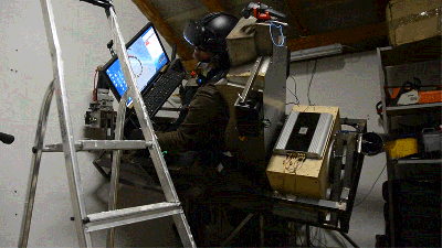 Incredible DIY Flight Simulator Simulates G-Forces With Auto-Tightening Seatbelts