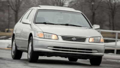 This Near-Mint 20-Year-Old Toyota Camry Is One Of The Best Cars I’ve Ever Bought