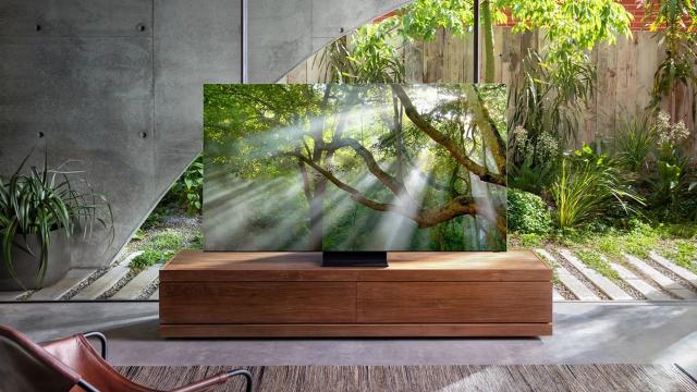 Samsung Reveals Bezel-Free 8K TV A Little Early
